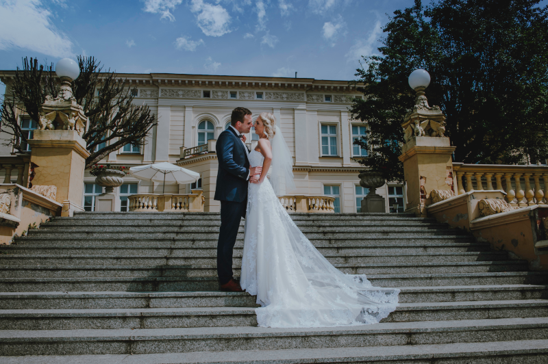 Sesja ślubna na terenie Zespołu pałacowo-parkowego w Ostromecku 4