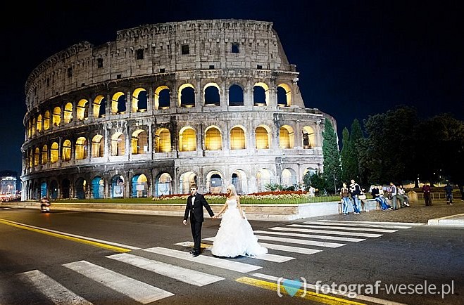 sesja ślubna na tle Koloseum 