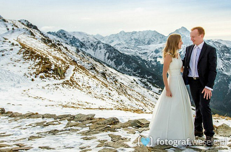 simowa sesja ślubna w górach